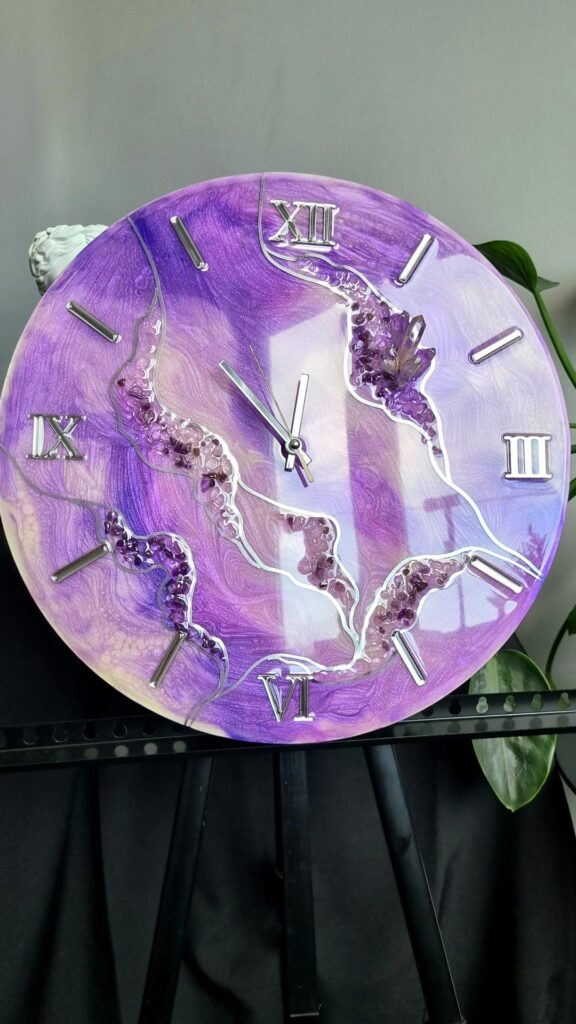 zegar z żywicy lawenda ametyst