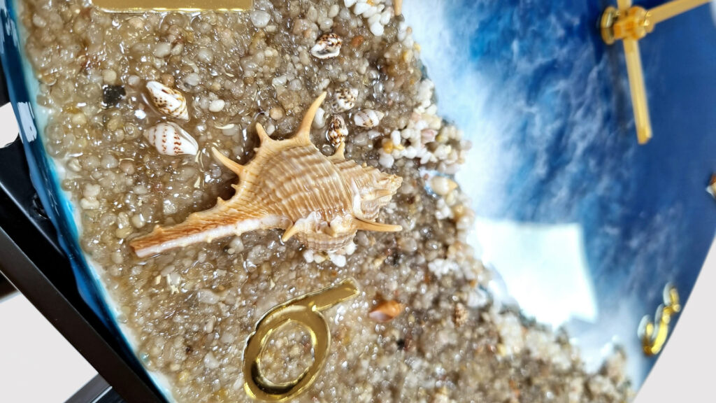 Zegar ścienny Błękitne Morze z żywicy z efektem fal morskich