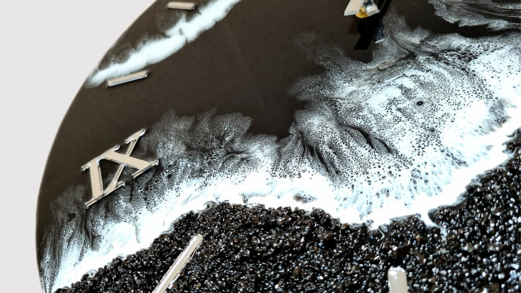 zegar ścienny z żywicy czarne morze