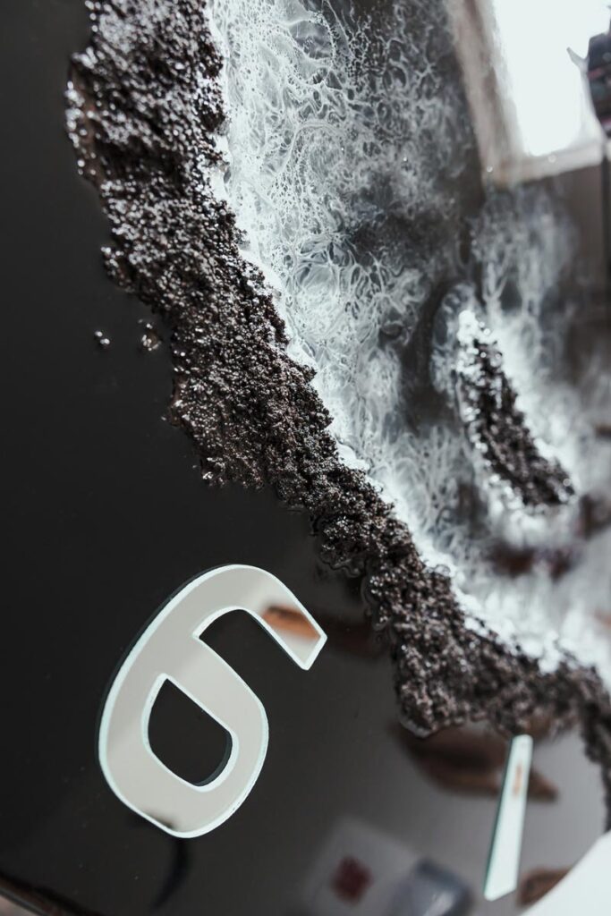 zegar z żywicą czarne morze