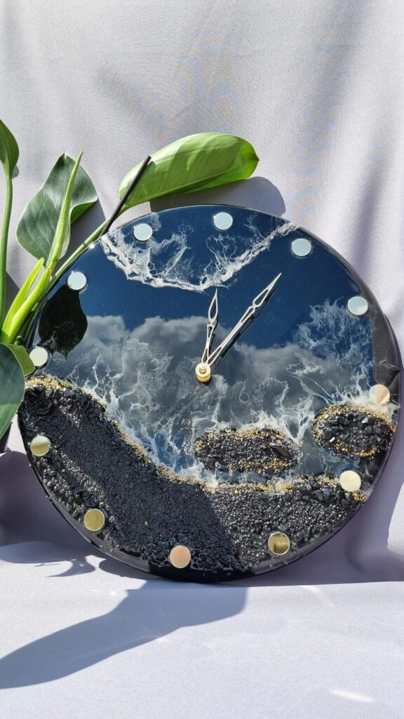 zegar z żywicą czarne morze