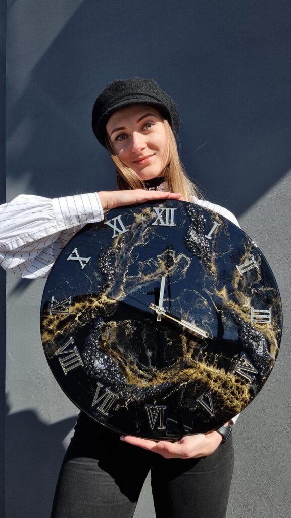 Zegar z żywicy da resin art czarno złoty marmur 50 cm