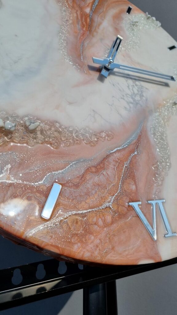 Zegar ścienny z żywicy Jasno brązowy marmur