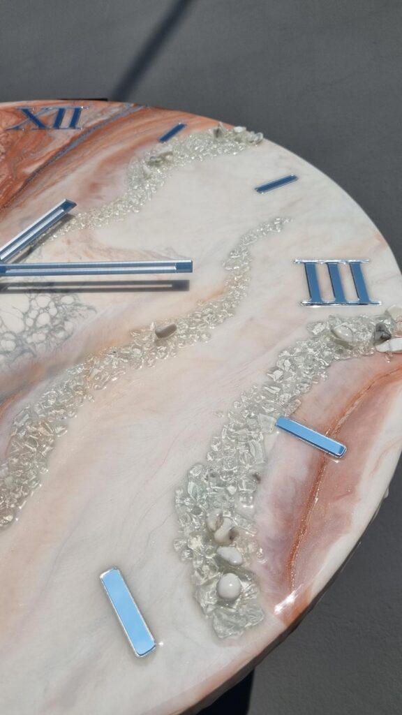 Zegar ścienny z żywicy Jasno brązowy marmur