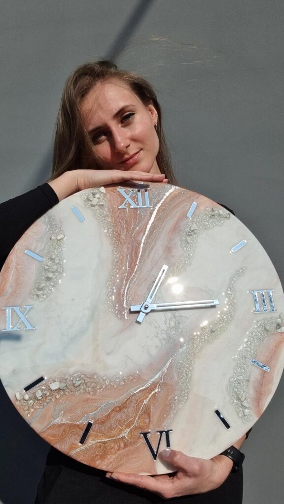 Zegar ścienny z żywicy Jasno brązowy marmur