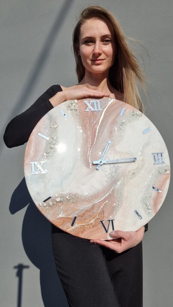 Zegar ścienny z żywicy Jasno brązowy marmur