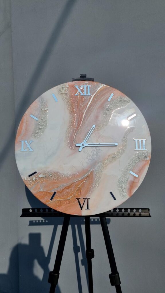 Zegar ścienny z żywicy Jasno brązowy marmur