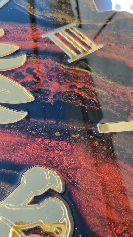 zegar ścienny z żywicy Polska godło czerwony czarny złoto