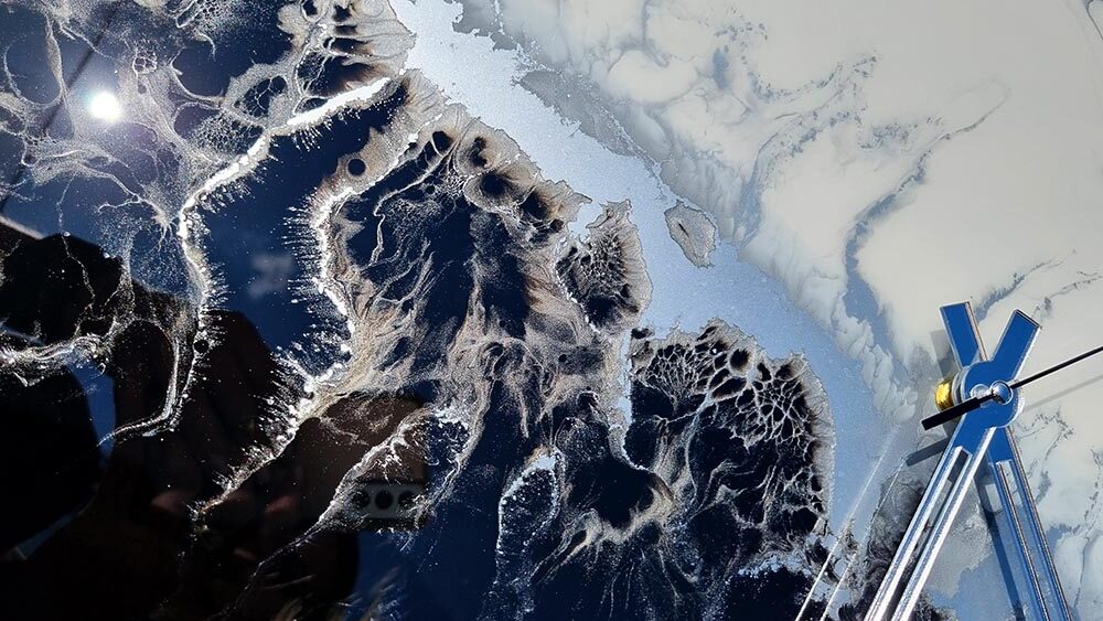 Zegar ścienny Jin-Jang czarny srebrny biały marmur