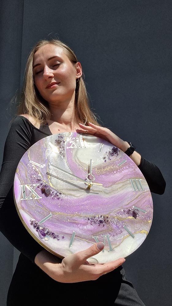 zegar z żywicy Ametyst jasno fioletowy złoto