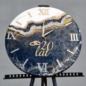 zegar ścienny z żywicy personalizowany