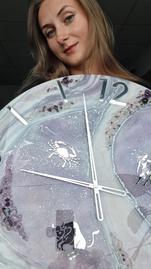 zegar z żywicy Ametyst jasno fioletowy wrzosowy lawenda znaki zodiaku