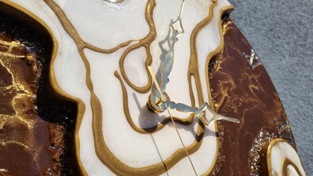 Zegar ścienny żywica „Kanion” brązowo beżowy