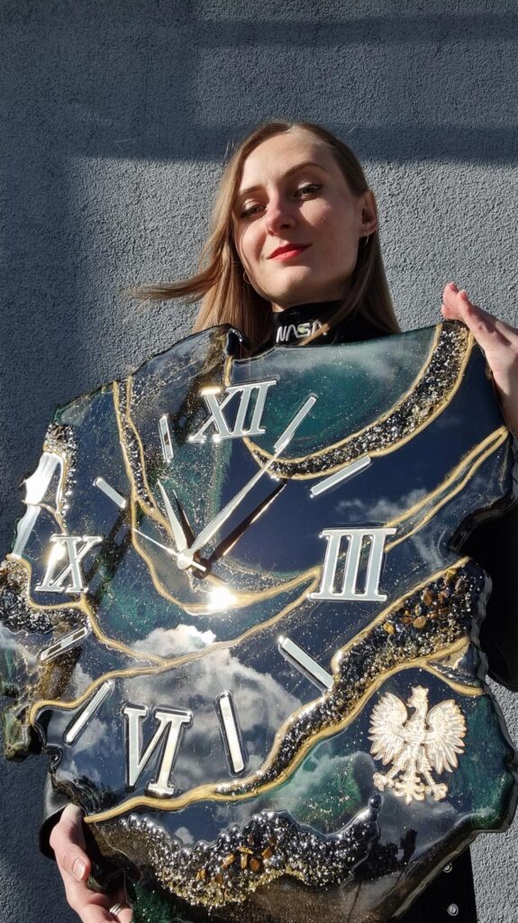 zegar żywica polska czarny zielony złoty godło