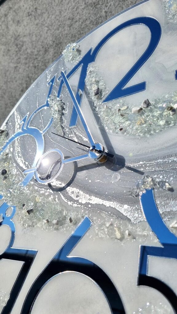 zegar z żywicy Srebny szary marmur led taśma rgb