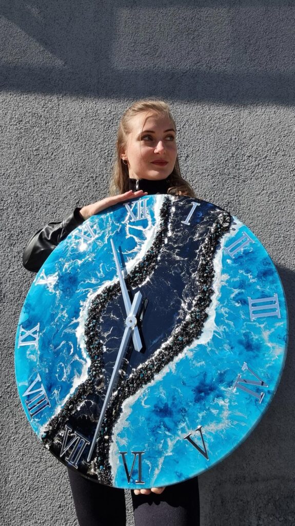 zegar ścienny z żywicy turkus czarny srebro 70 cm