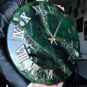 zegar z żywicy zielony złoty 40 cm