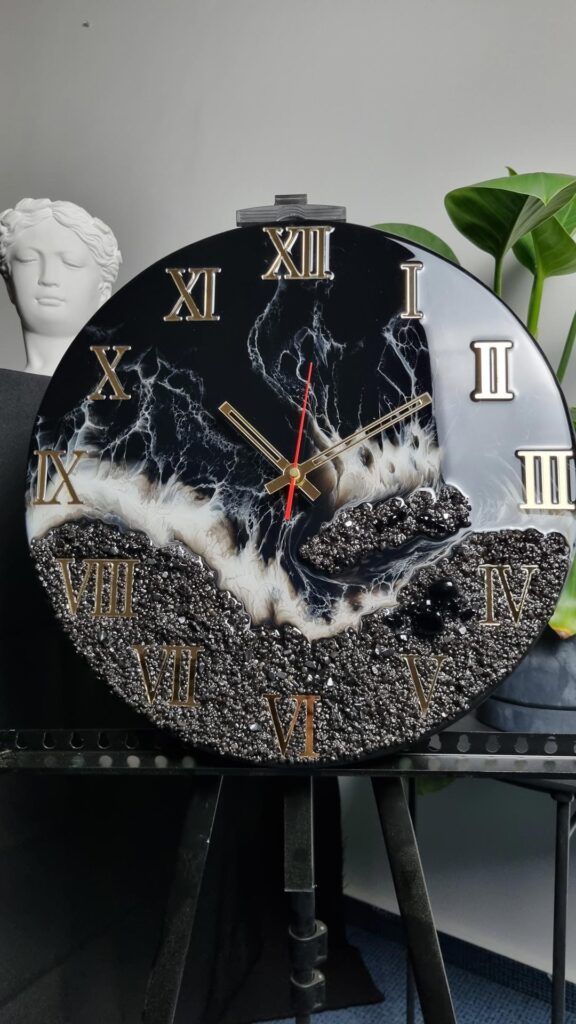 zegar z żywicą czarne morze