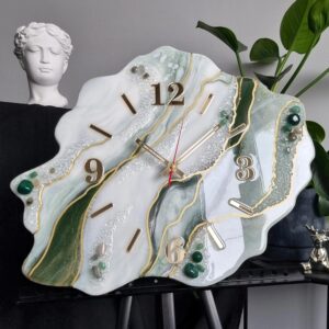 zegar ścienny geoda szmaragdowo biały