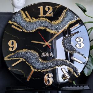 Zegar z żywicy da resin art czarno złoty