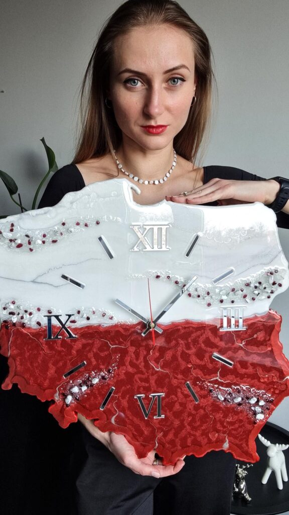 zegar ścienny z żywicy polska biało czerwony