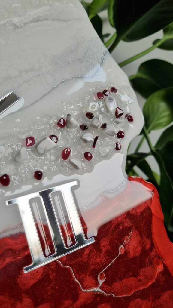 zegar ścienny z żywicy polska biało czerwony