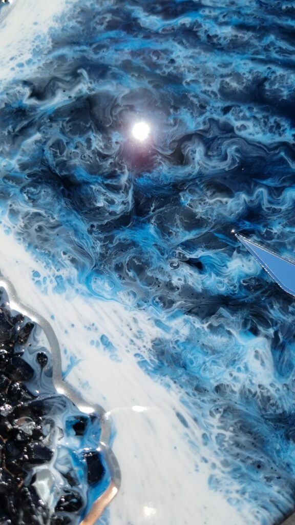 zegar z żywicą ocean z efektem fal morskich